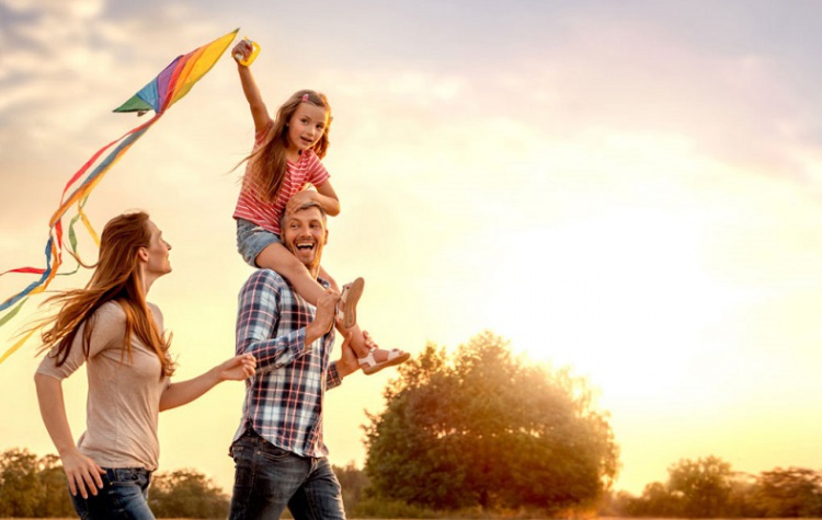 Ailenizle Mutlu Bir Gelecek